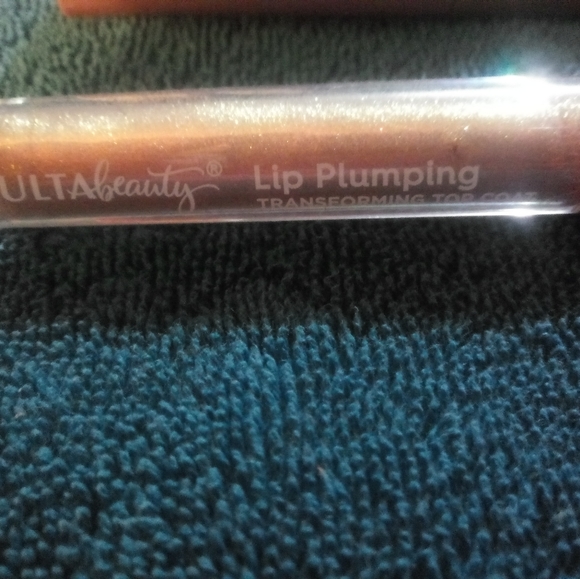 Brand New Make up lot. 15 pieces of new make up - Picture 9 of 12